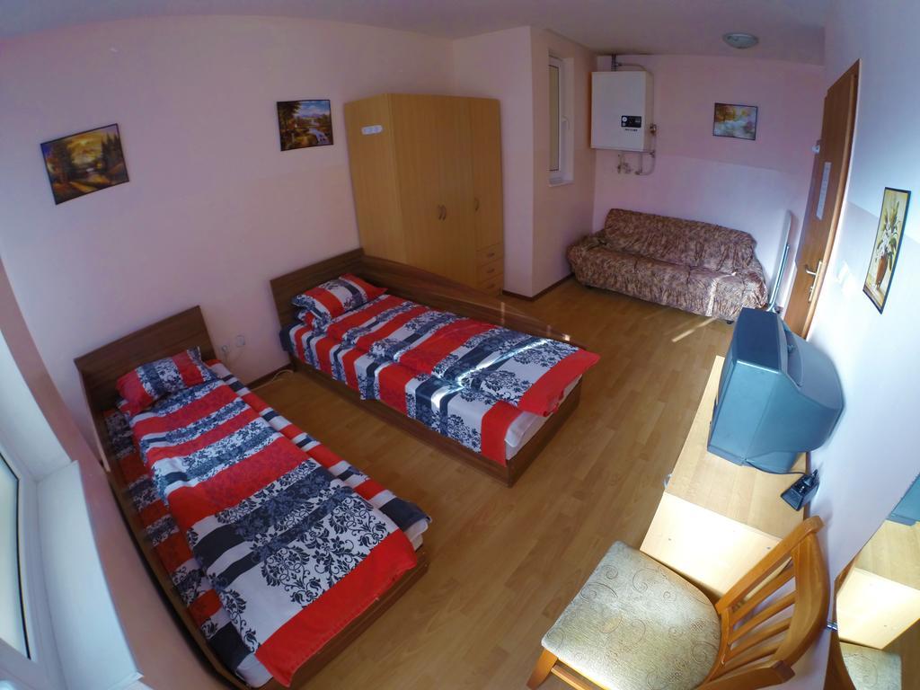 וליקו טורנובו Our Home Guest Rooms מראה חיצוני תמונה